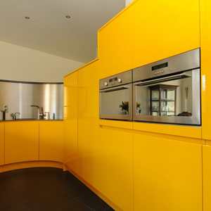 modern felgele keuken